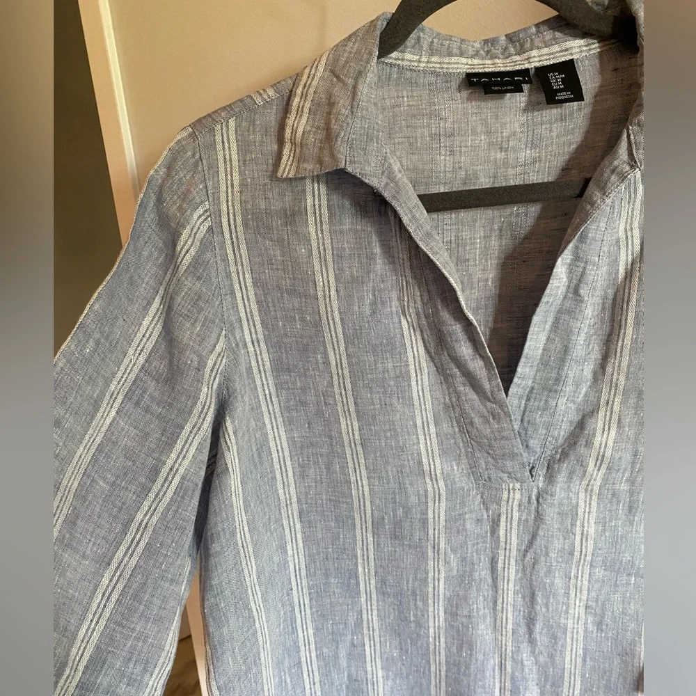 100% Linen Tahari Light Blue & White Striped Tunic Style Blouse Size Medium - Picture 2 of 6